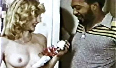 روزالیند عکس سکسی مادرزن و جنگ و به تصویب رسید شکر عشق