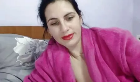این یک فرصت عالی داستان مادرزن سکسی برای سرقت